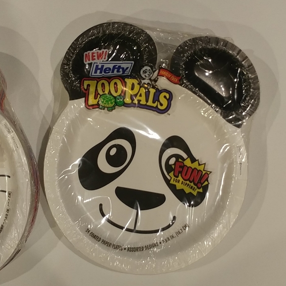 NWT hefty ZOOPALS 2 packs of 24 plates RARE - Picture 2 of 6
